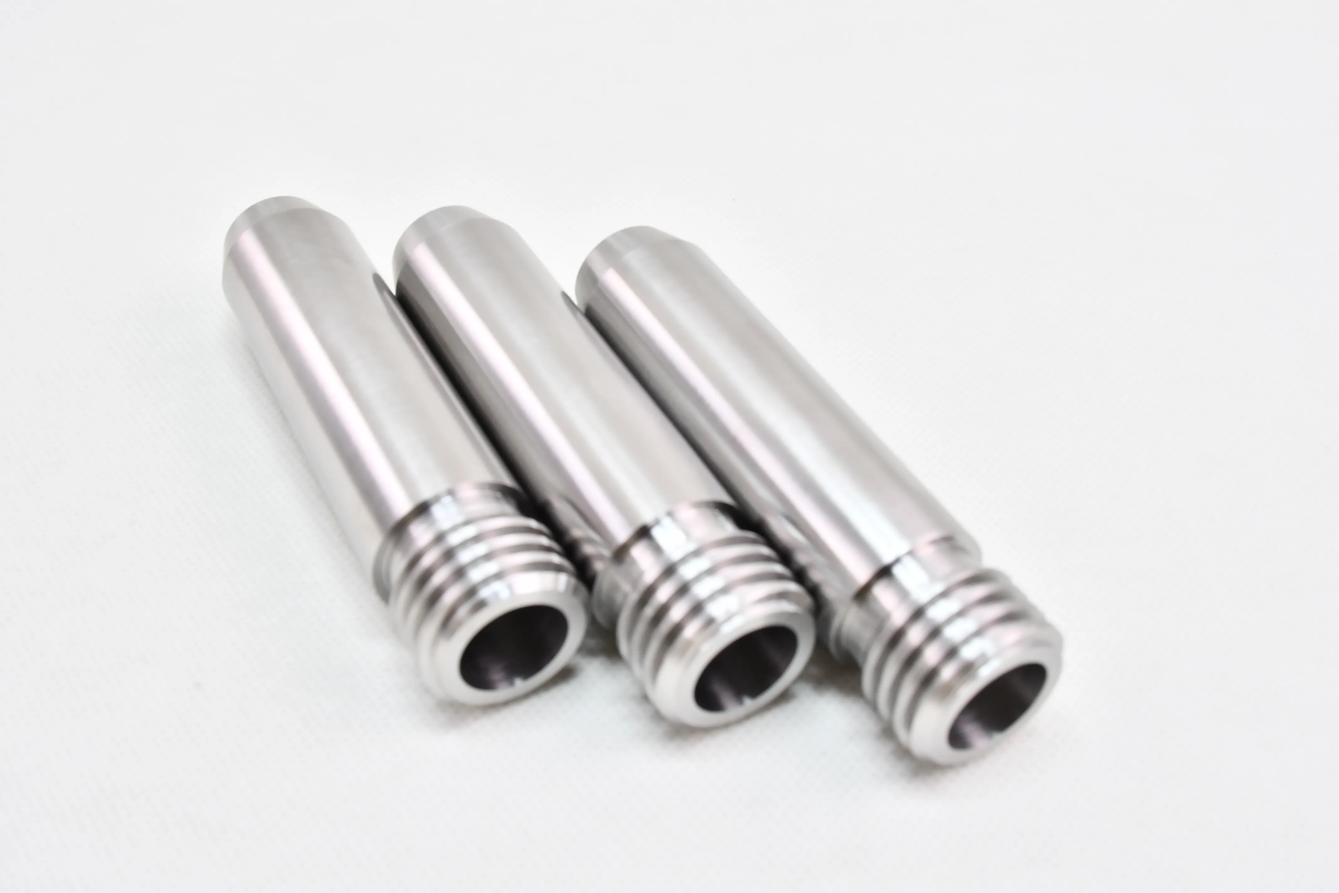 Tungsten alloy heavy-duty screw