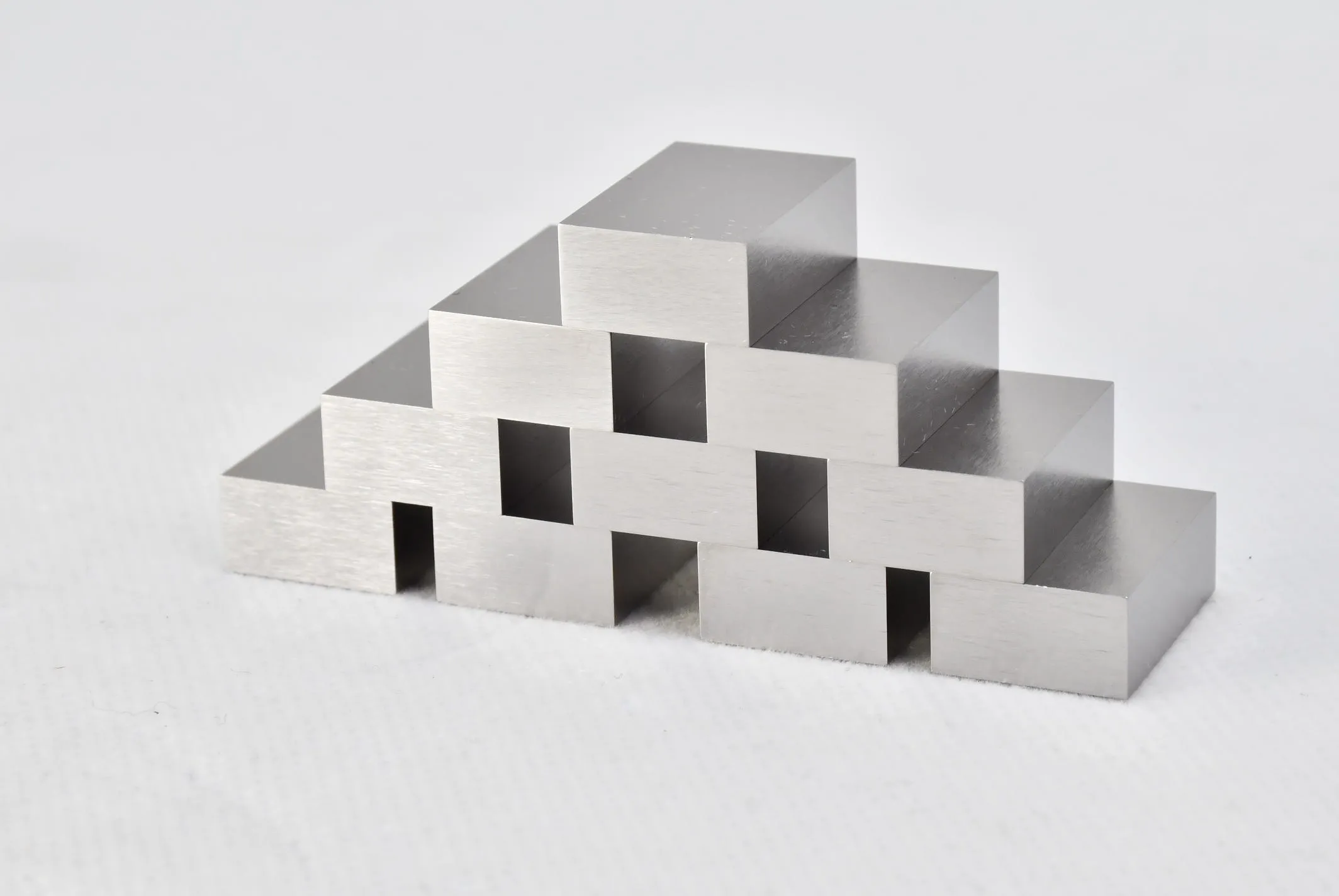 Tungsten alloy main shaft balancing block